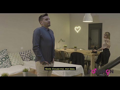 ❤️ PORNBCN 4K Titi handiak dituen emakume heldu batek analean izorratu nahi du gigolo gaztea zakar handiarekin mamada amorioa izorradura gogorra eskuko lana txakur estiloa puxa miazkatzea orgasmoa frantsesezko azpitituluak ️❌ Porno gugan ❌️❤